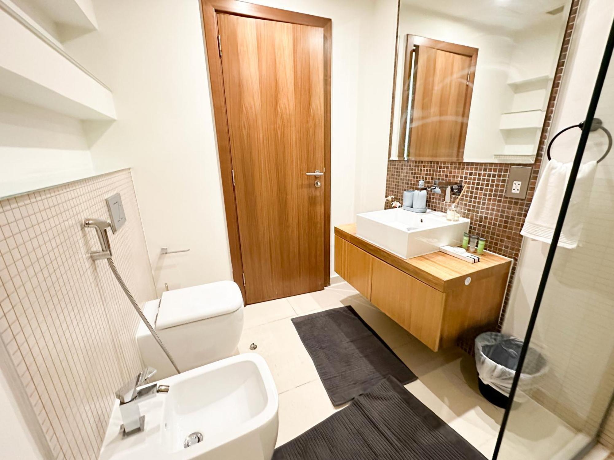 Apartment Stunning 2br Luxuryliving In Primearea Alnaseem203