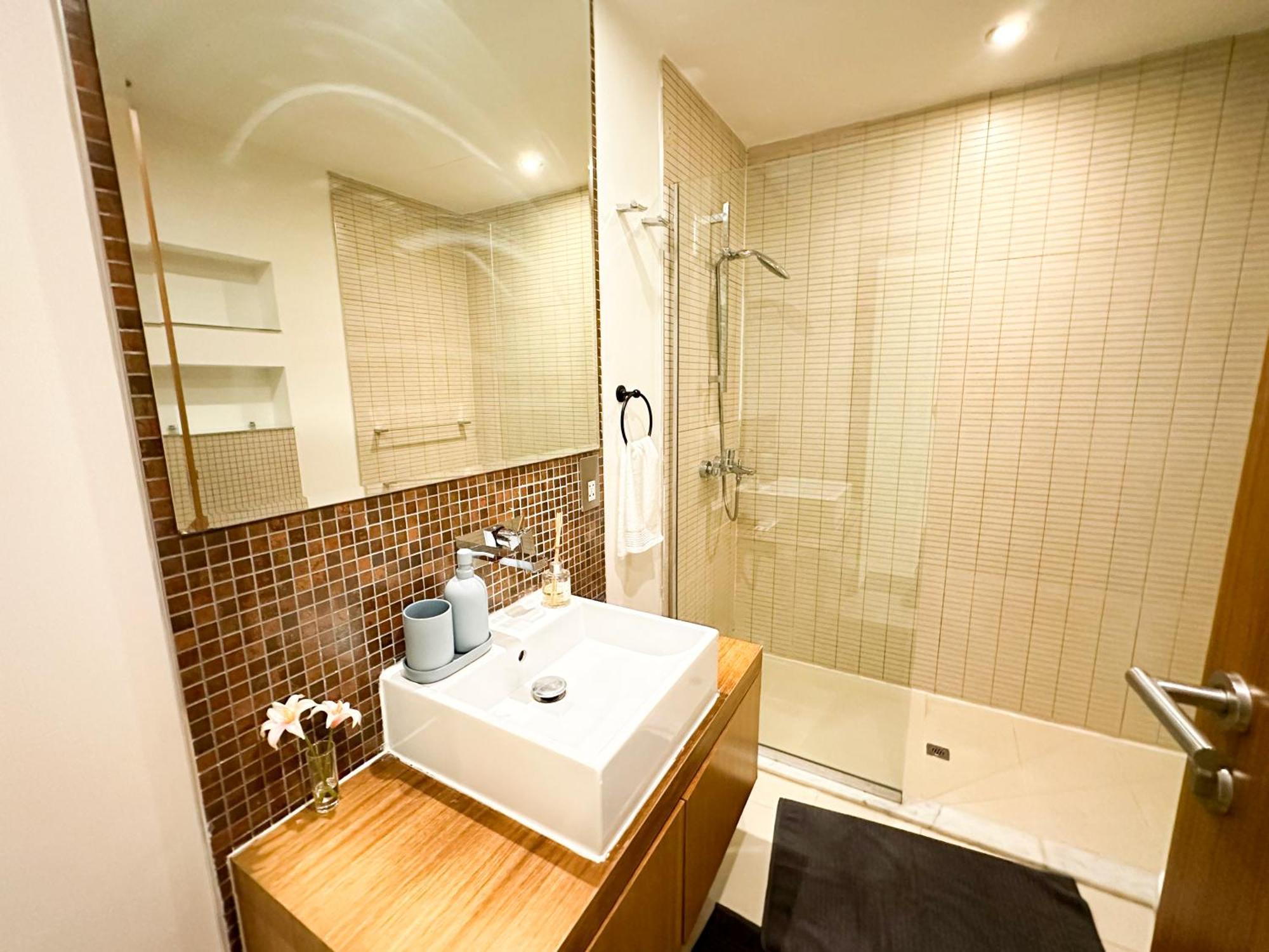 Stunning 2br Luxuryliving In Primearea Alnaseem203 * Abu Dhabi