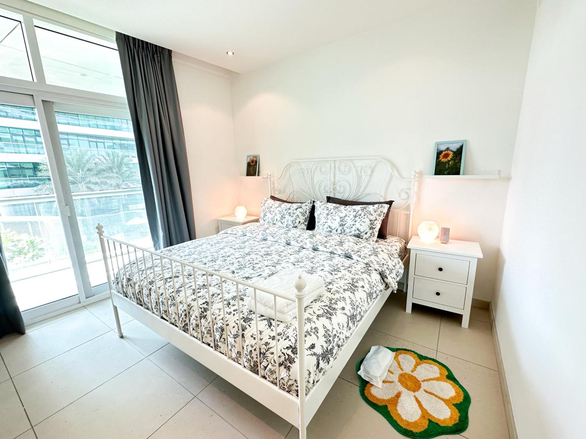 Stunning 2br Luxuryliving In Primearea Alnaseem203 Apartment *