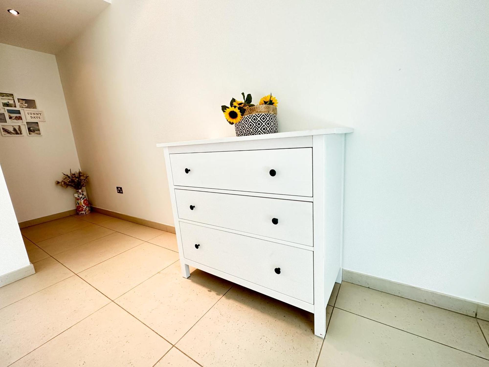 Stunning 2br Luxuryliving In Primearea Alnaseem203