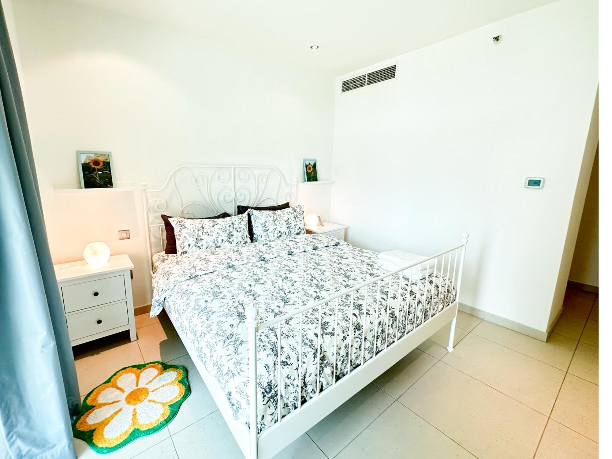 Apartment Stunning 2br Luxuryliving In Primearea Alnaseem203