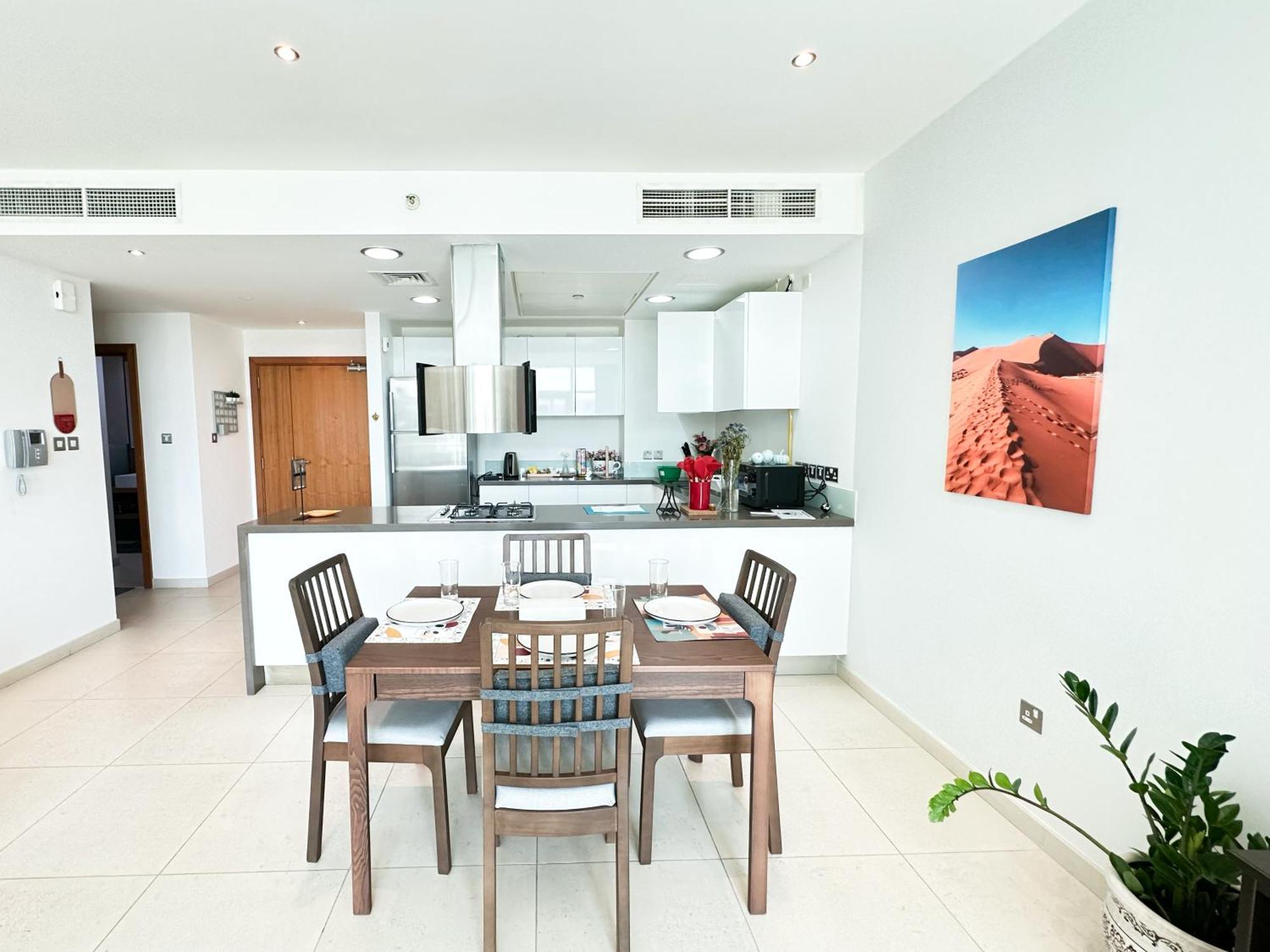 Stunning 2br Luxuryliving In Primearea Alnaseem203 *
